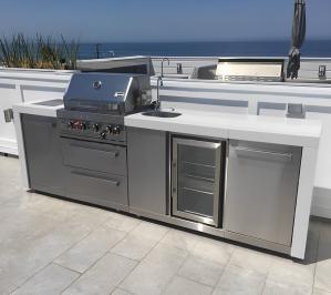 400 Island Barbecue (Sink & Fridge)